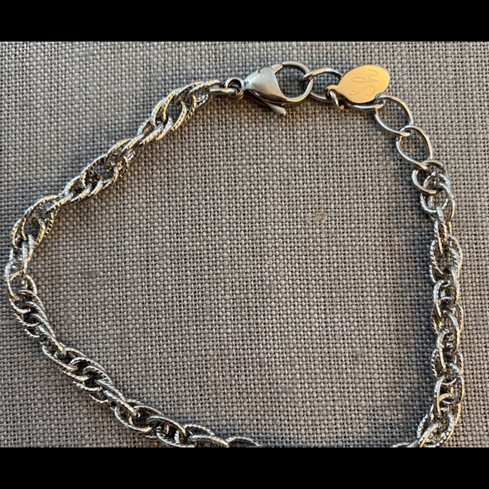 BN Southhill Designs Silver Tone Link Bracelet